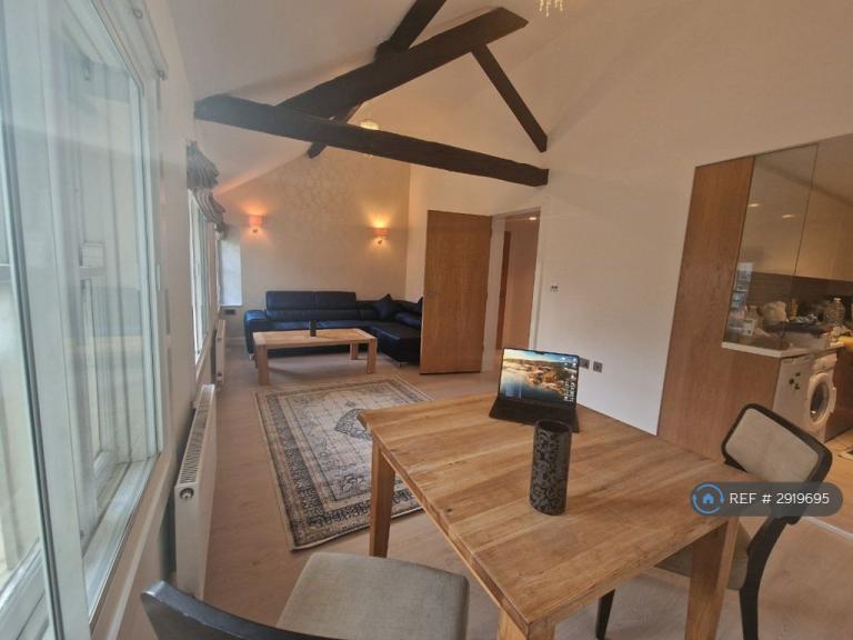 1 bedroom flat in King Street, Leicester, LE1 (1 bed) (#2919695)