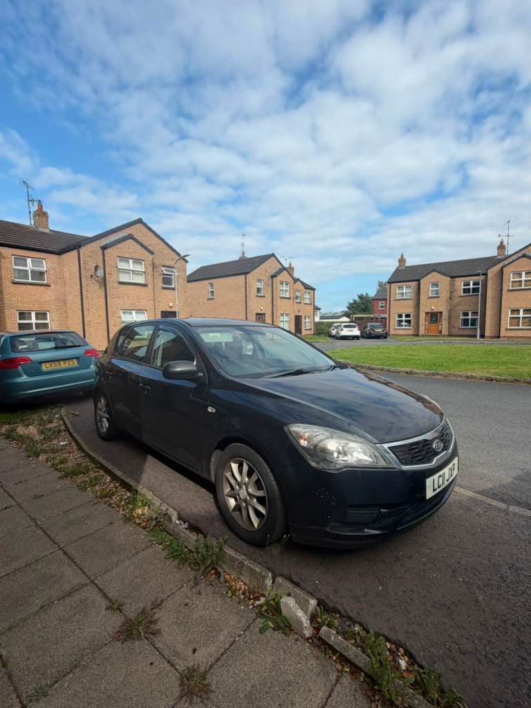 Kia, CEED, Hatchback, 2011, Manual, 1582 (cc), 5 doors