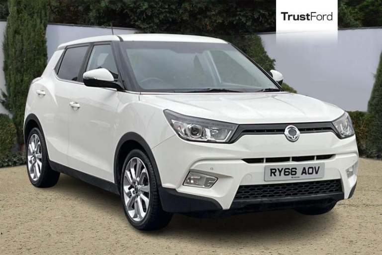 2017 Ssangyong Tivoli 1.6 D ELX 5dr Auto**REAR CAMERA - HEATED SEATS - FULL LEATHER - SAY NAV - K...