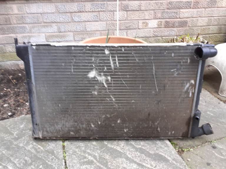 Fluid radiator from Citroen XM