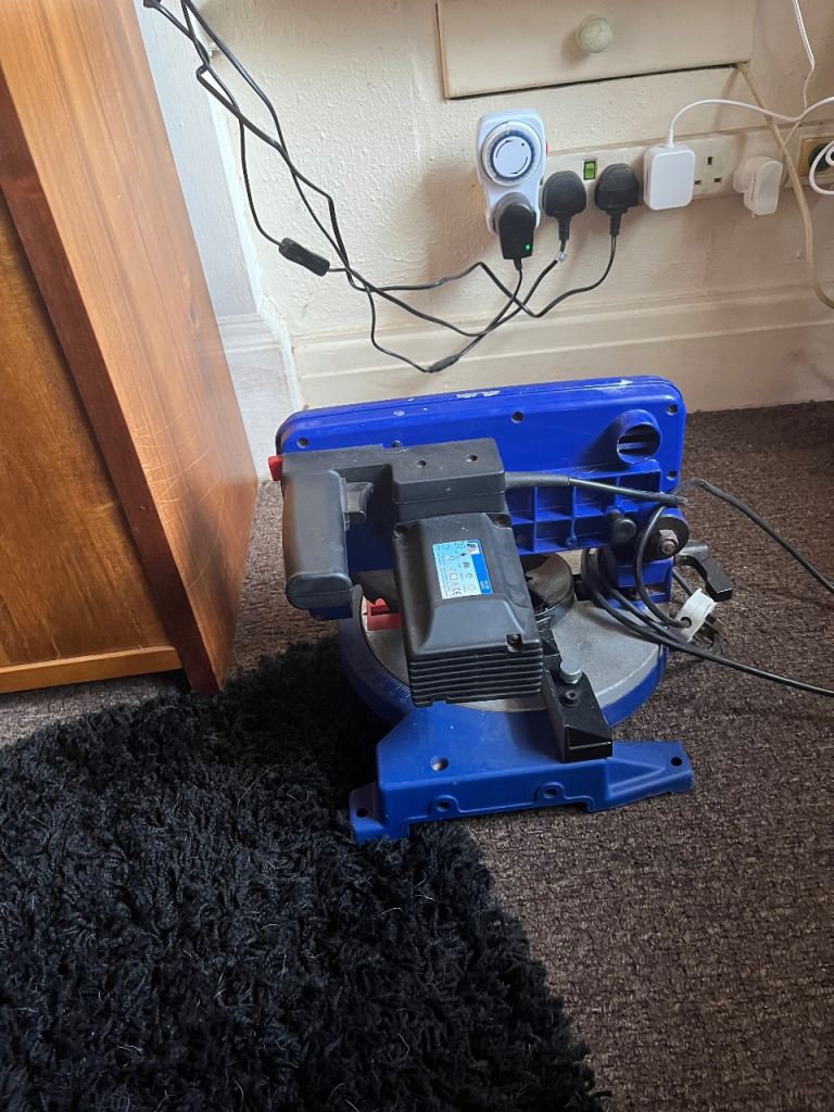 Circular top saw 