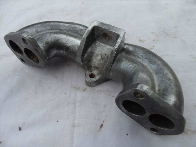 Classic Reliant Robin, Kitten, Fox Intake Manifold. Classic Car.