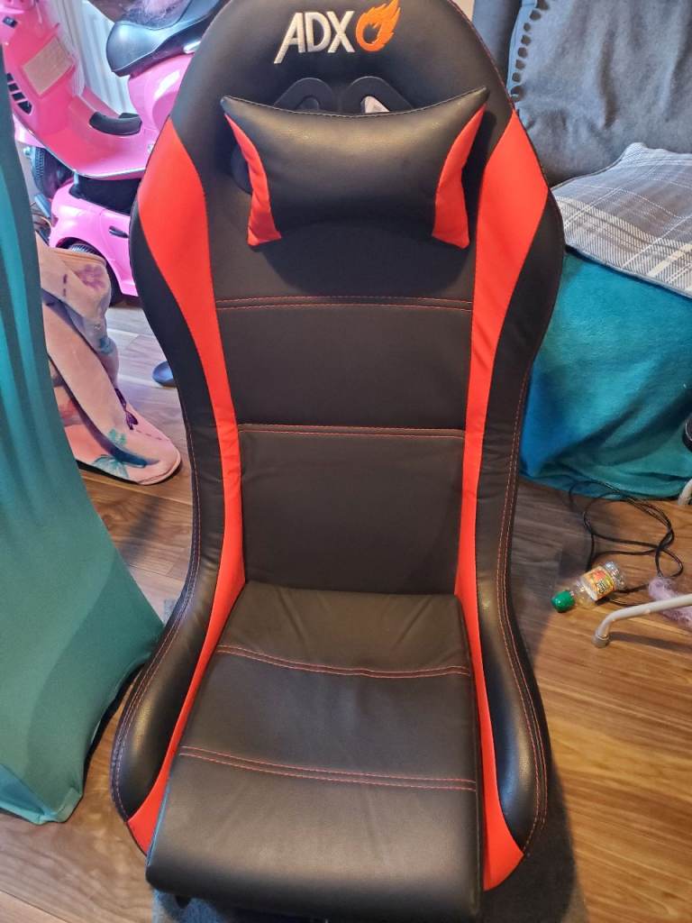 sim racing playseat cockpit