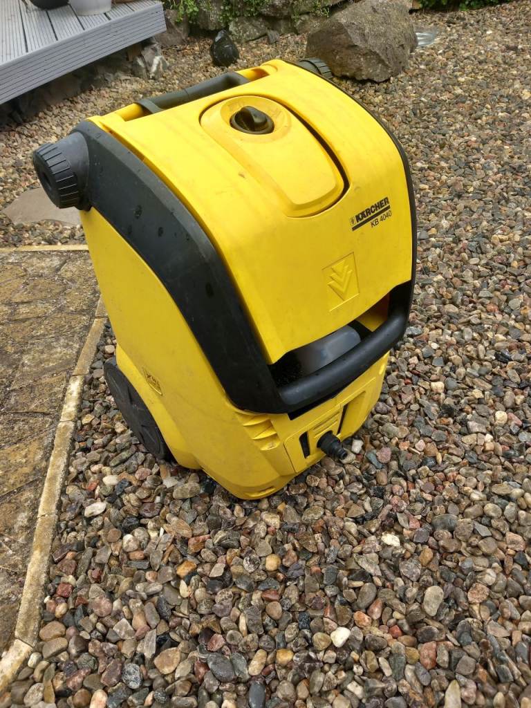 Pressure washer 