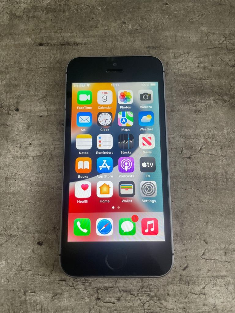 £60 iPhone SE 32GB Model A1723 