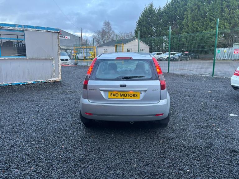 2003 Ford Fiesta 1.6 Ghia 5dr HATCHBACK Petrol Manual