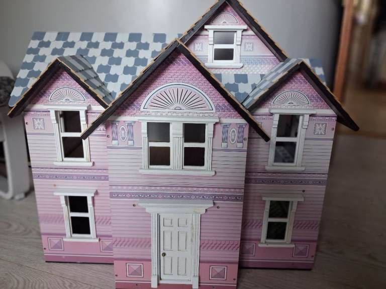Large dolls house