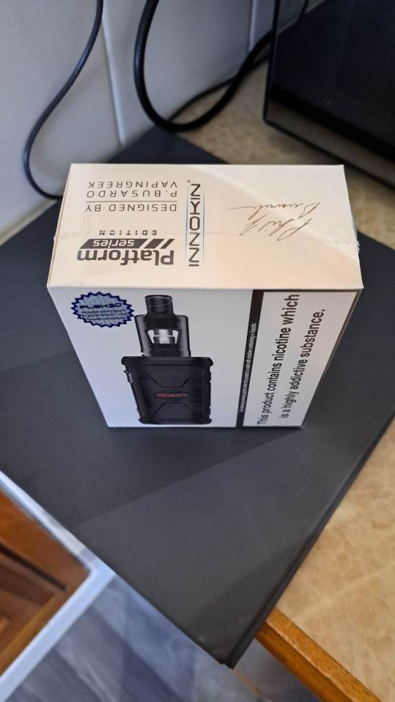 Innokin adept vape kit **BRAND NEW** CLEAR RAPPER STILL ON BOX