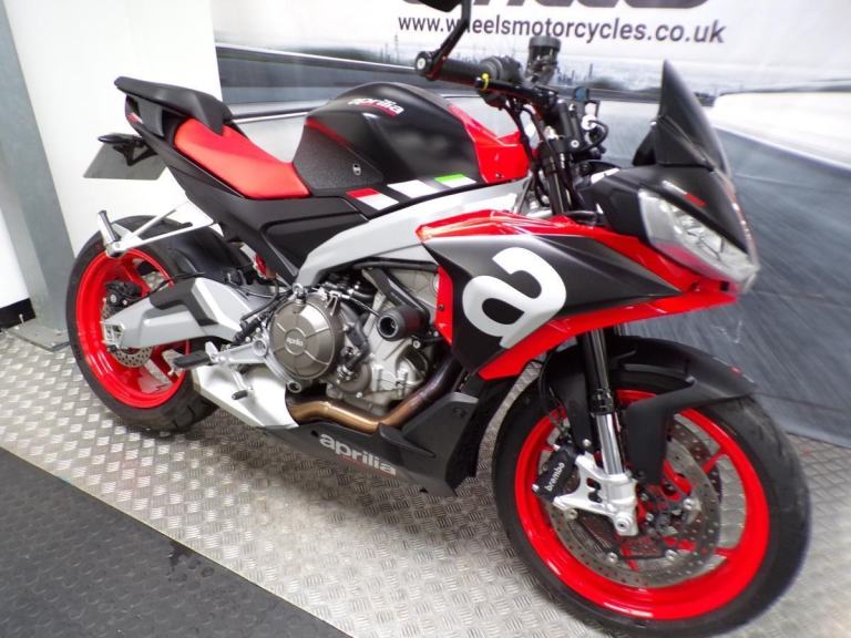 2021 APRILIA TUONO 660 WITH UNDER 7,000 MILES.
