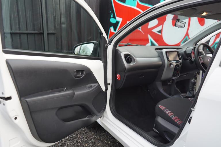 2015 Citroen C1 1.2 PureTech Feel Hatchback 5dr Petrol Manual Euro 6 (82 ps)