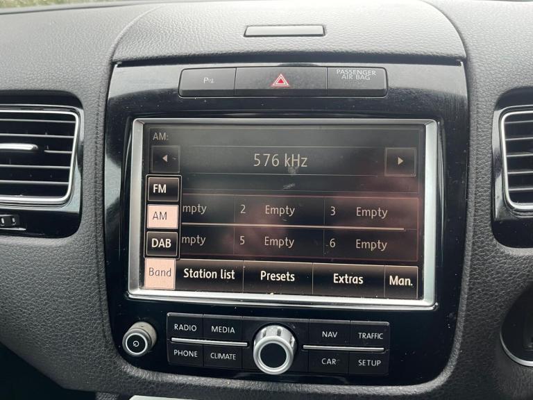 2014 Volkswagen Touareg 3.0 TDI V6 BlueMotion Tech R-Line Tiptronic 4WD Euro 5 (s/s) 5dr ESTATE D...