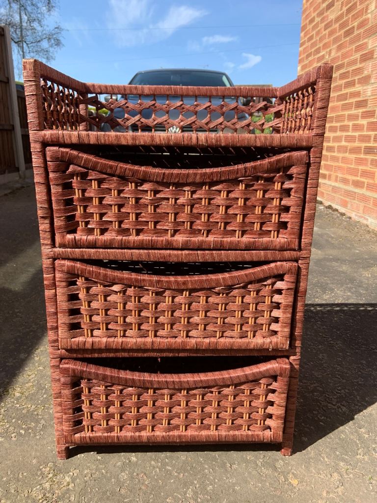 Rattan set of drawers 