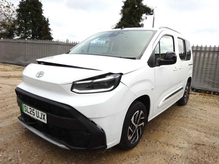 2025 25 REG TOYOTA PROACE CITY VERSO DESIGN ELECTRIC AUTO DAMAGED SALVAGE
