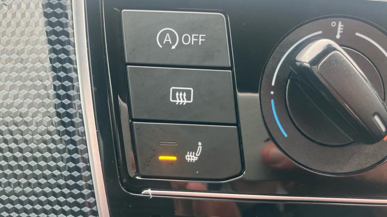 2022 Volkswagen up! 1.0 65PS R-Line 5dr HATCHBACK PETROL Manual