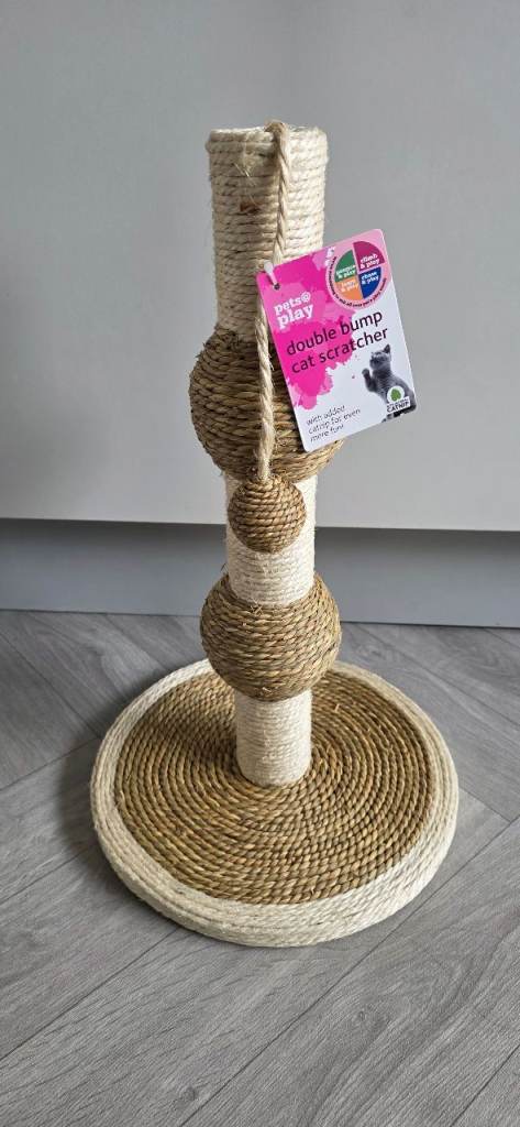 Brand new PetsatPlay Double Bump Cat Scratcher