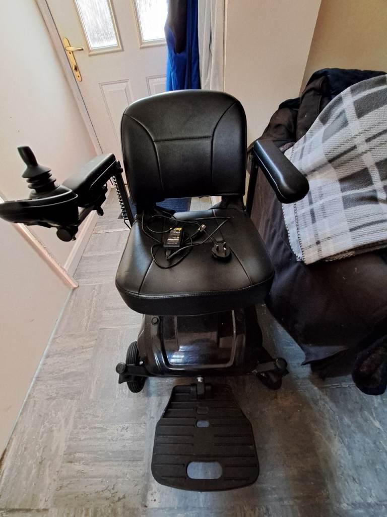 Black Electricheelchair / Mobility Scooter – Good Condition