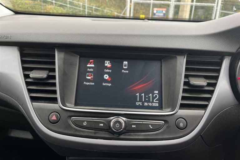 2021 Vauxhall Crossland 1.2i (83 PS) SE 5 Door Petrol SUV *** 1 Private Owner from New *** SUV Pe...