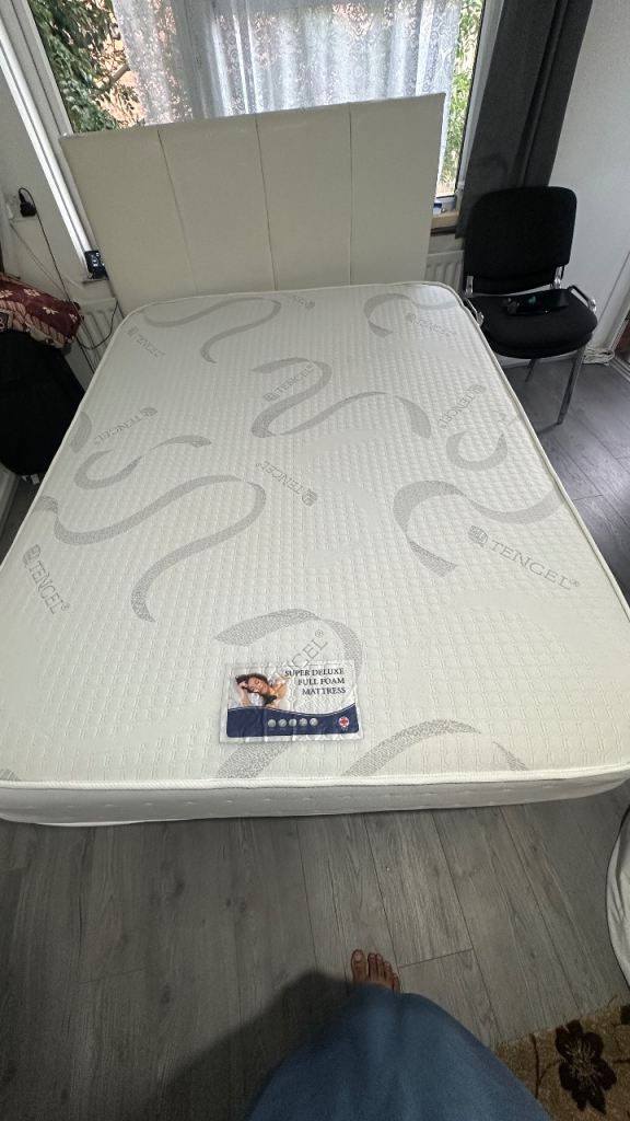 Double Bed Mattress – Superb Condition, Very Comfy