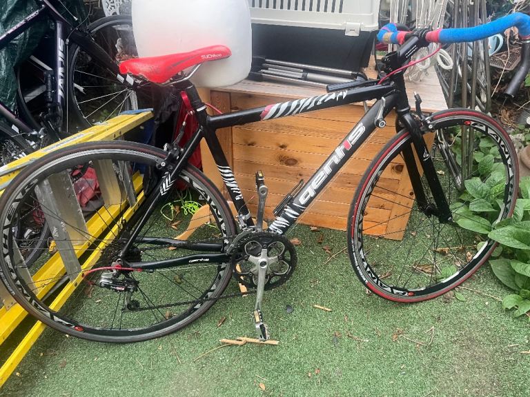 Michelin Dynamic Sport Road Bike - Good Condition