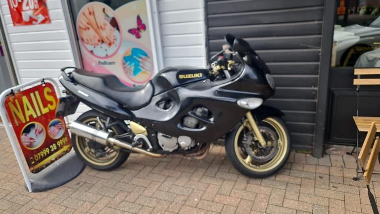suzuki gsxf 600