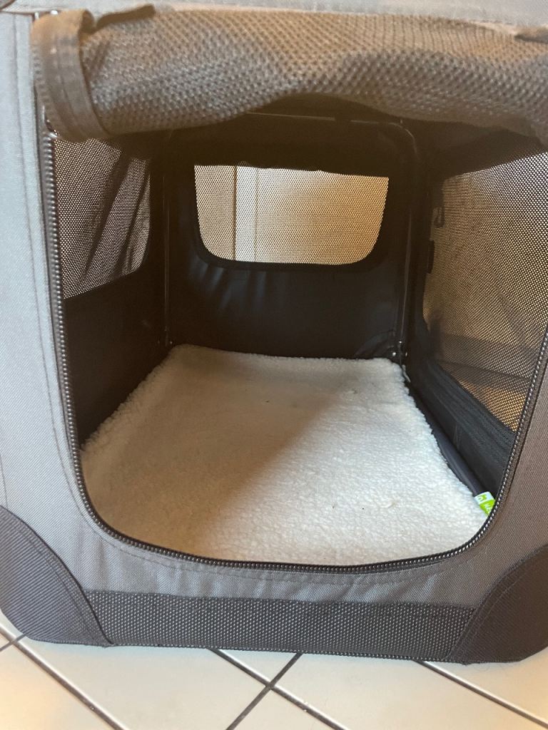Pet travel bed