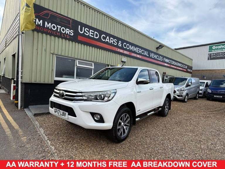 2017 17 TOYOTA HILUX 2.4 D-4D INVINCIBLE PICKUP DOUBLE CAB 4DR DIESEL MANUAL 4WD