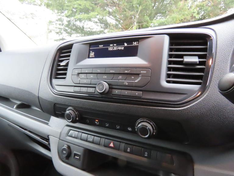 2021 Vauxhall Vivaro 2700 1.5d 100PS Edition H1 Van PANEL VAN DIESEL Manual