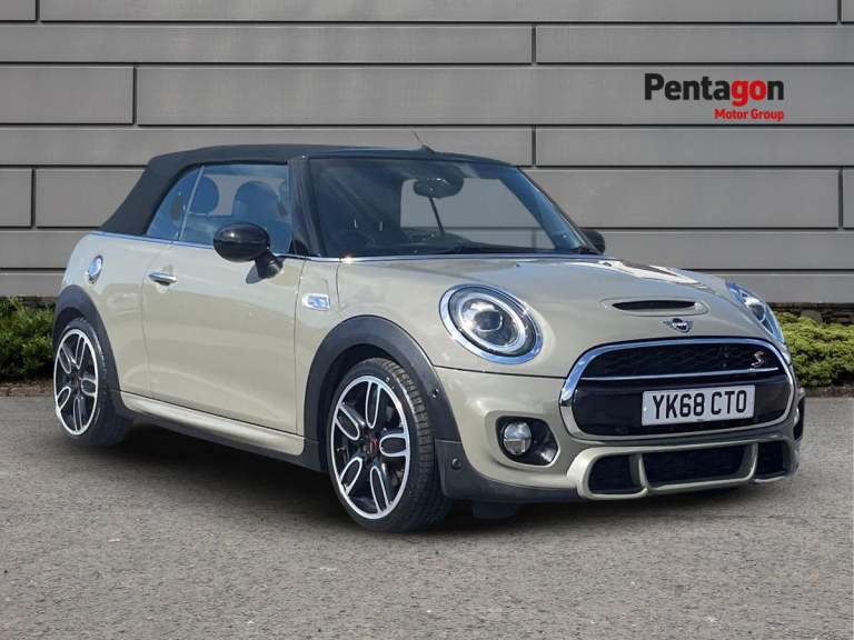  MINI Convertible 2.0 Cooper S Exclusive Convertible 2dr Petrol Manual Euro 6