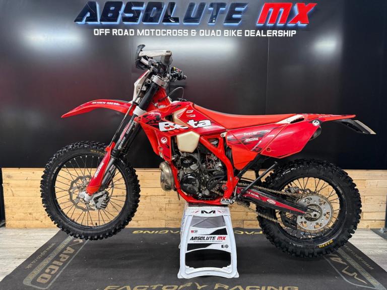 2018 BETA 300RR ROAD LEGAL 