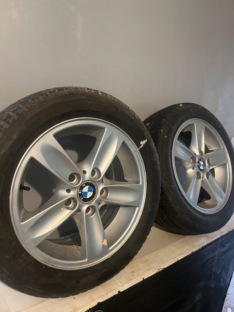 5 five stud bmw  alloys with part worn tyres 