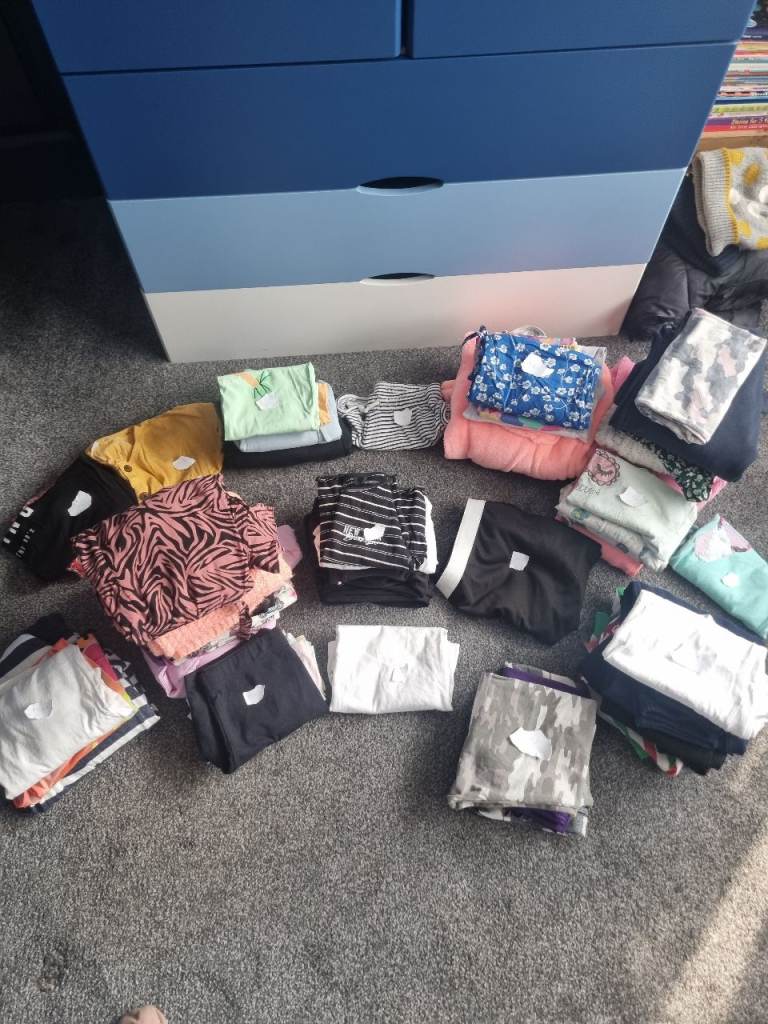 Girls mixed bundle. Very good condition 