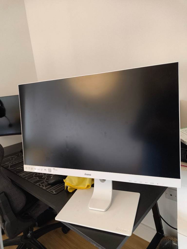 IIYAMA Computer Monitor - AMD FreeSync, Good Condition