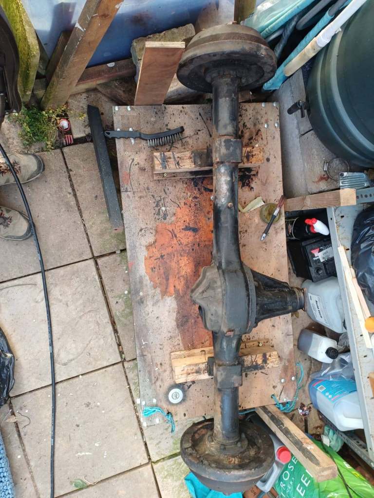 Series 2a/3 Land-Rover SWB rear axle. 