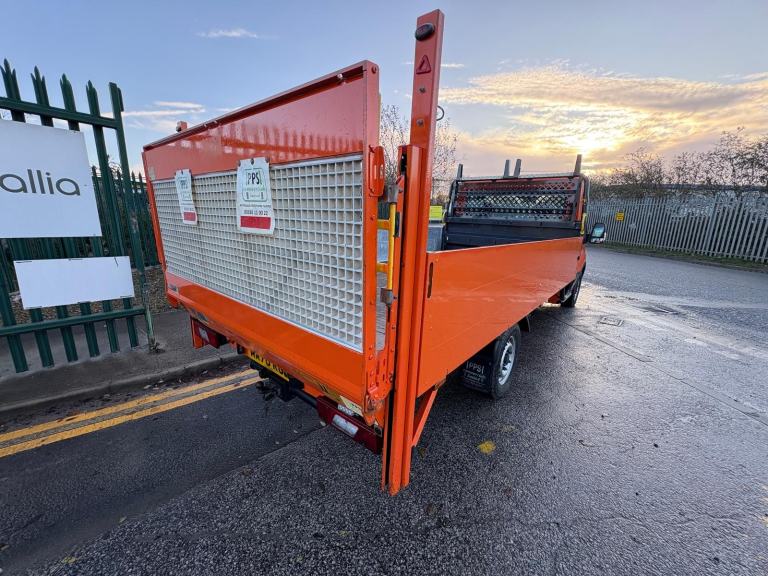 70 Ford Transit 130 350 rwd 14ft dropside/flatbed pickup with taillifed NO vat 