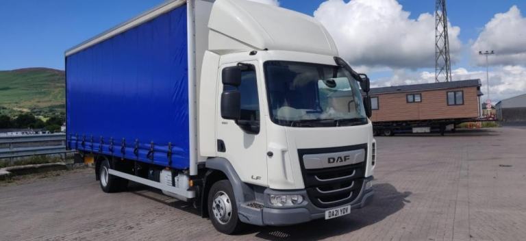 2021 DAF LF 180 EURO 6 7 1/2 TON GROSS 4X2 with 22ft curtainsider body