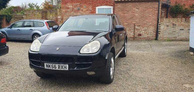 Porsche Cayenne 3.2 V6 petrol manual