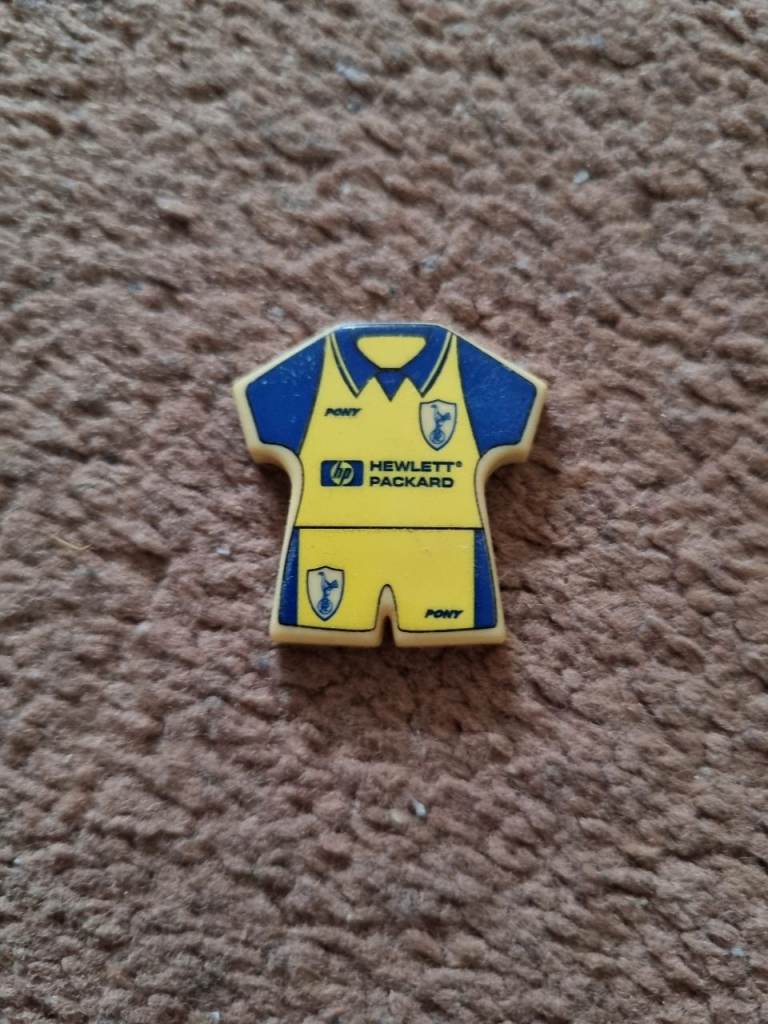 Tottenham Hotspur Football Club Vintage Fridge Magnet from 1990s