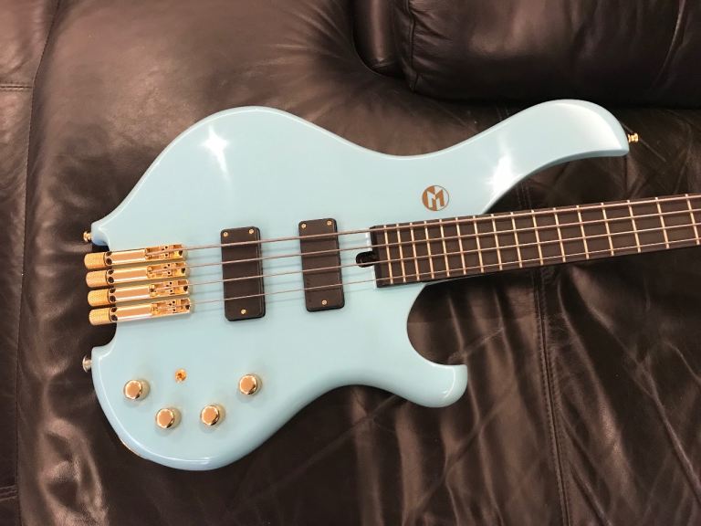 Maruszczyk Frog 4a Headless 4 string bass guitar - Baby Blue, 2023, as good as new