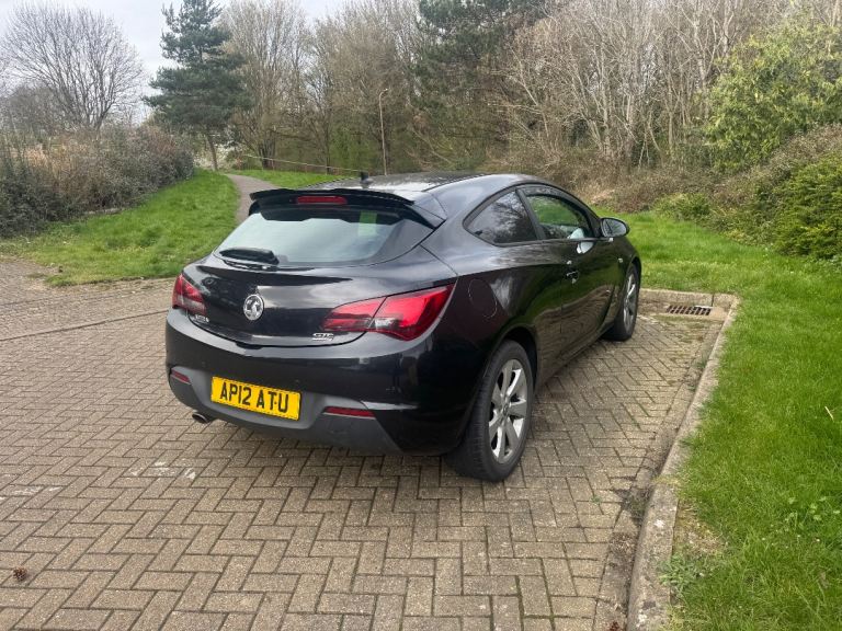 Vauxhall Astra GTC turbo 2012