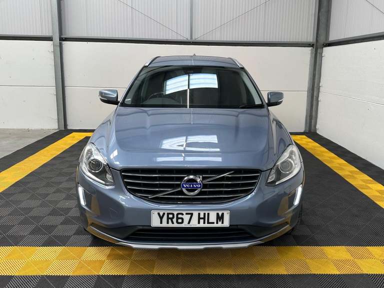 VOLVO XC60 2.0 SE Lux Nav D4 2017