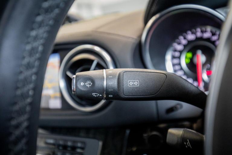 2013 Mercedes-Benz SL SL 63 2dr Tip Auto CONVERTIBLE PETROL Automatic