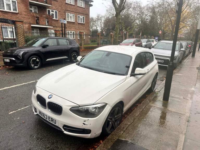 image for BMW, 1 SERIES, Hatchback, 2013, Semi-Auto, 1598 (cc), 3 doors