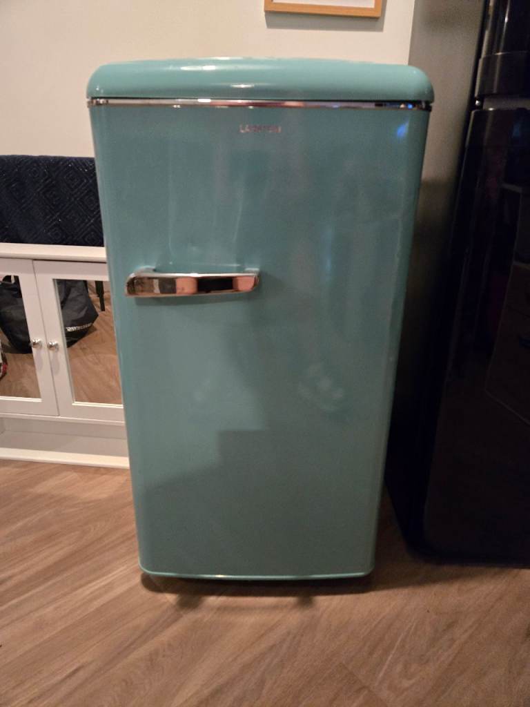 Klarstein Laika 91cm 60L Small Freezer Blue