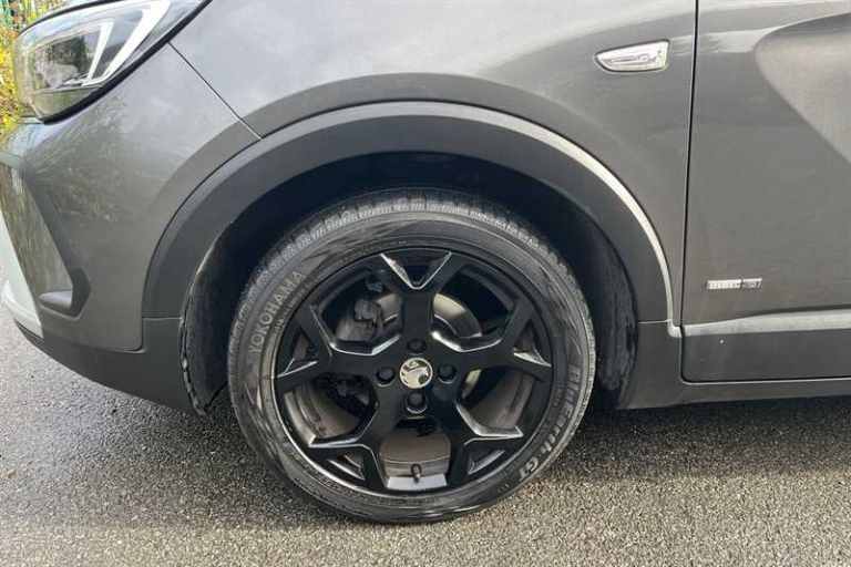 2021 Vauxhall Crossland 1.2i (83 PS) Griffin 5 Door Petrol SUV *** 1 Private Owner from New ***  ...