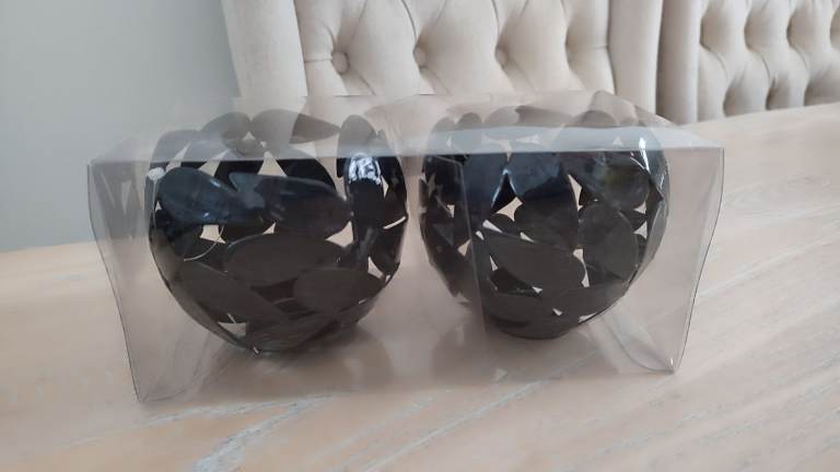 Black gloss metal leaf design tea light candle holders table centerpiece