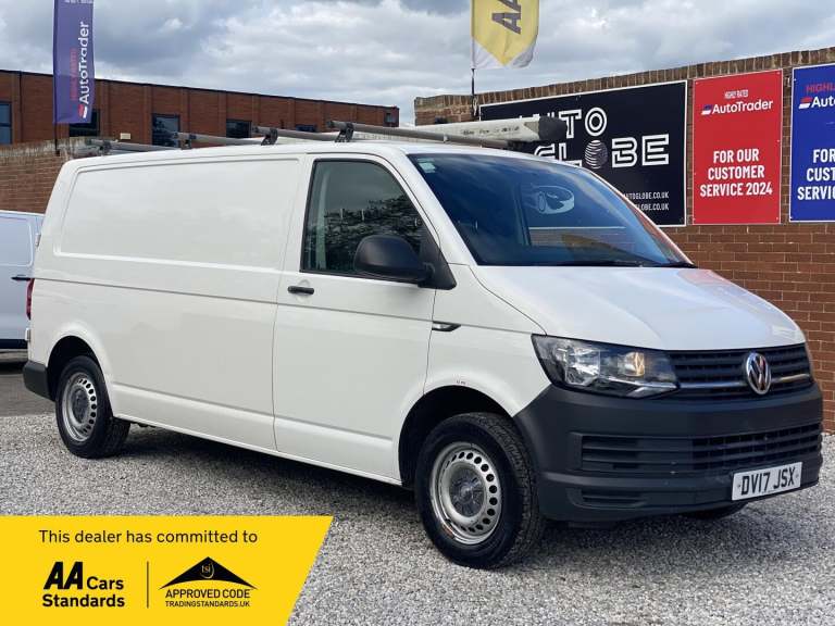 2017 Volkswagen Transporter 2.0 TDI T32 BlueMotion Tech Startline FWD LWB Euro 6 (s/s) 5dr PANEL ...
