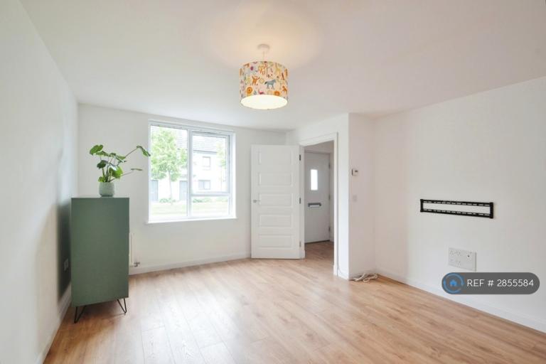 3 bedroom house in Craw Yard Drive, Edinburgh, EH12 (3 bed) (#2855584)