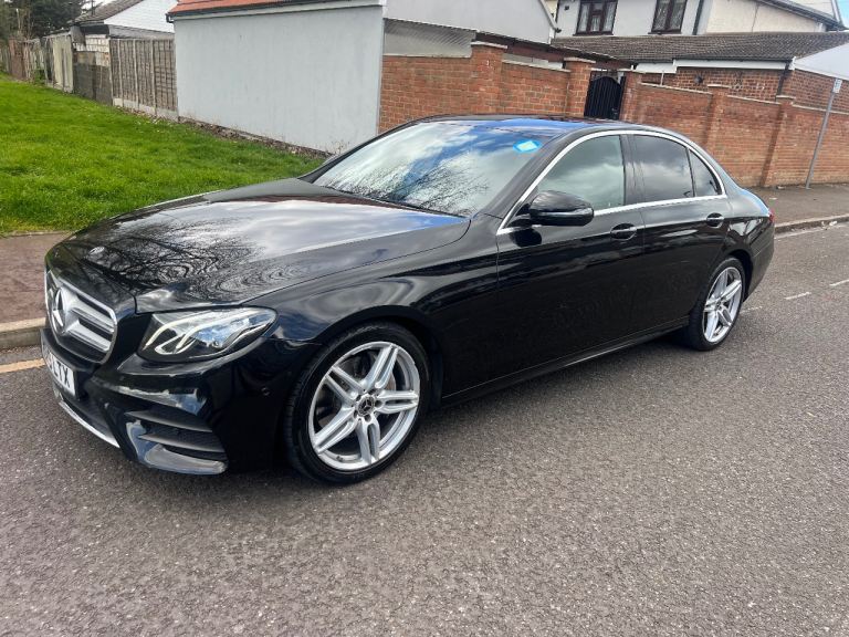Mercedes-Benz, E CLASS PCO BLACK e220d AMG