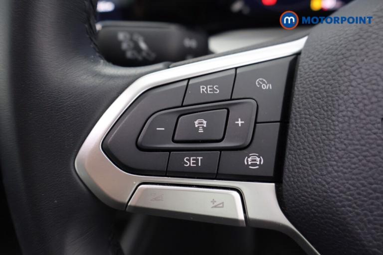 2022 Volkswagen Golf 1.5 TSI Life 5dr Hatchback Petrol Manual