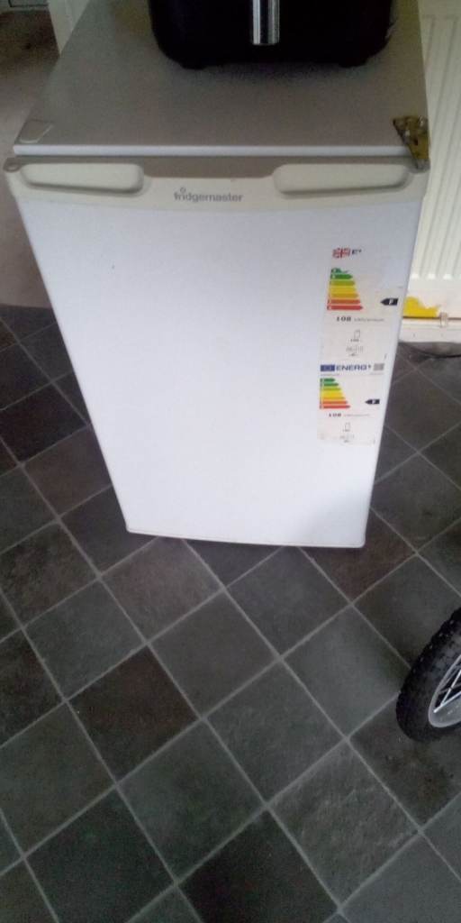 White Mini Fridge – Good Working Condition